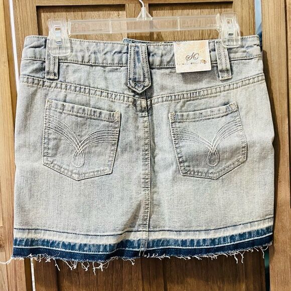 NWT So Wear it Declare It mini denim raw hem skirt. - Picture 2 of 2